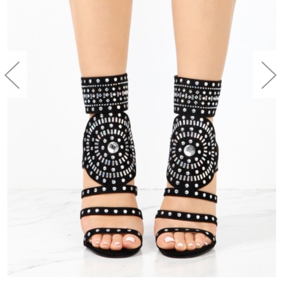 Sundance Black -Lola Shoetique size 9